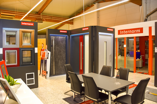 Schauraum Loosdorf-Roggendorf Fenster und Türen